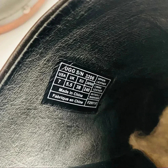 Ugg Kaylee Leather Clogs - Picture 7 of 8